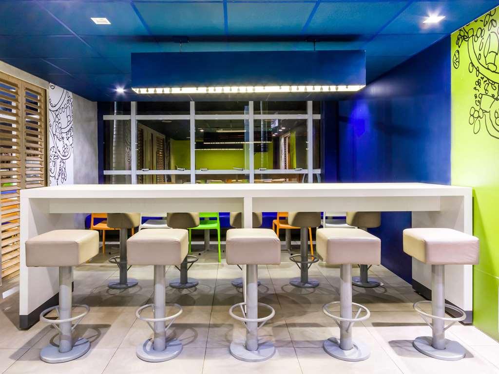 Ibis Budget Sertaozinho Restoran gambar