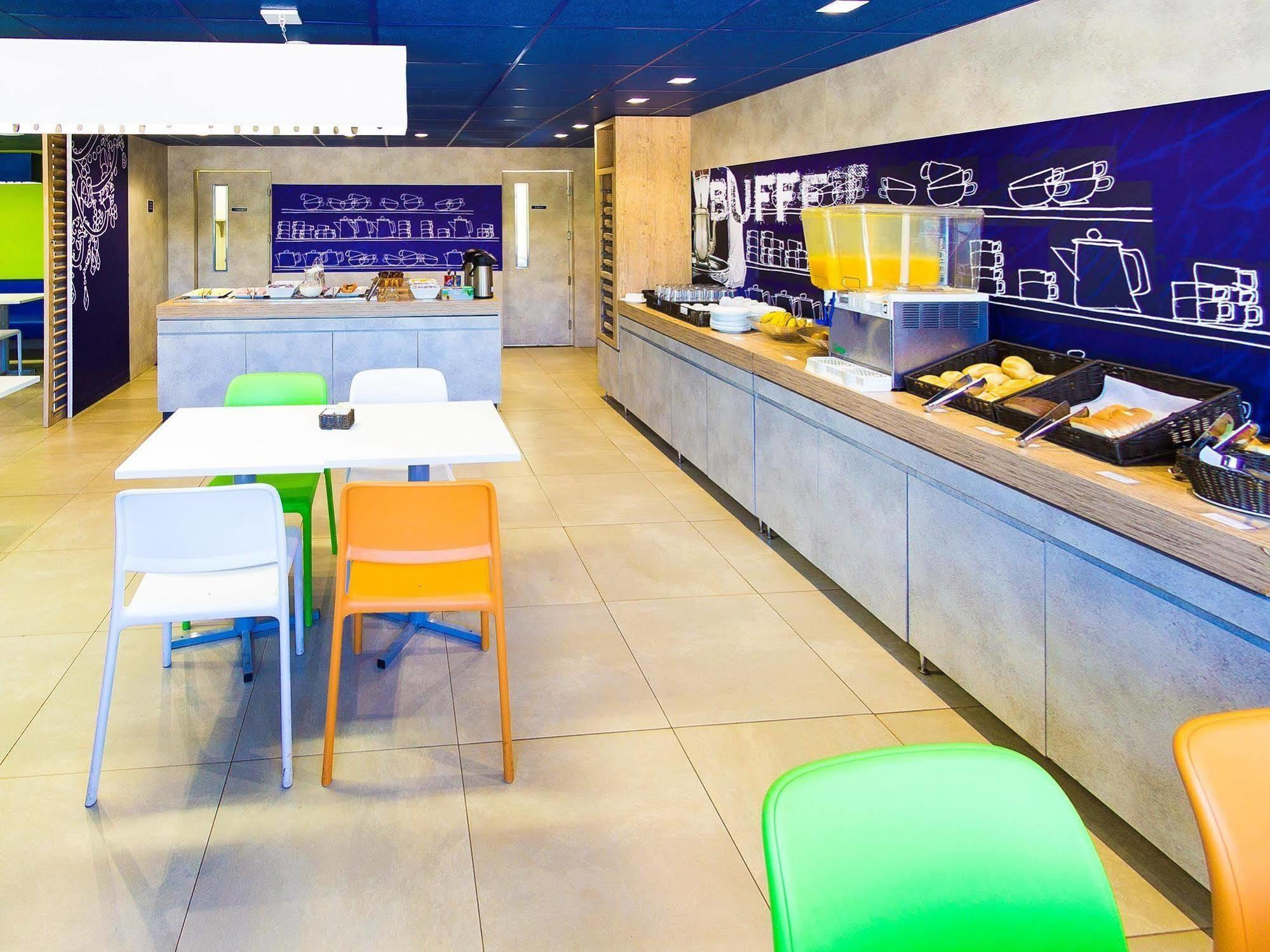 Ibis Budget Sertaozinho Luaran gambar