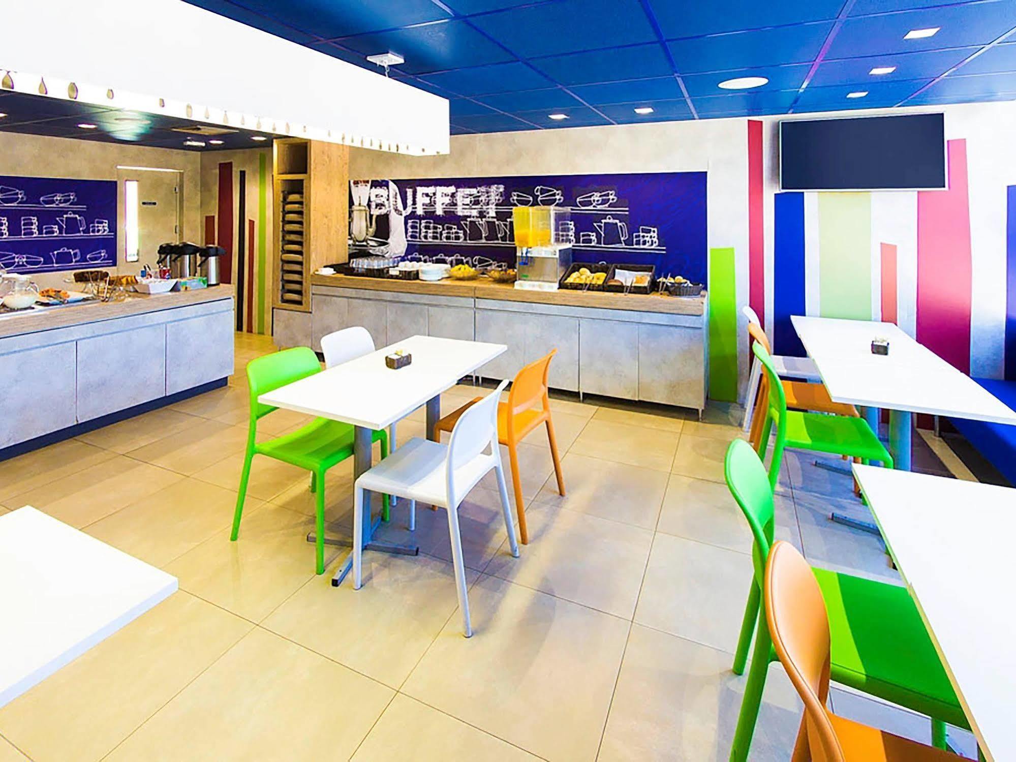 Ibis Budget Sertaozinho Luaran gambar